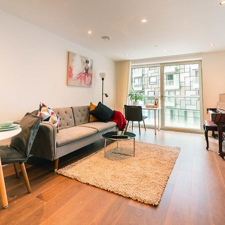Stylish And Comfortable Canary Wharf Apartment Perfect For Long Stays London Exteriör bild